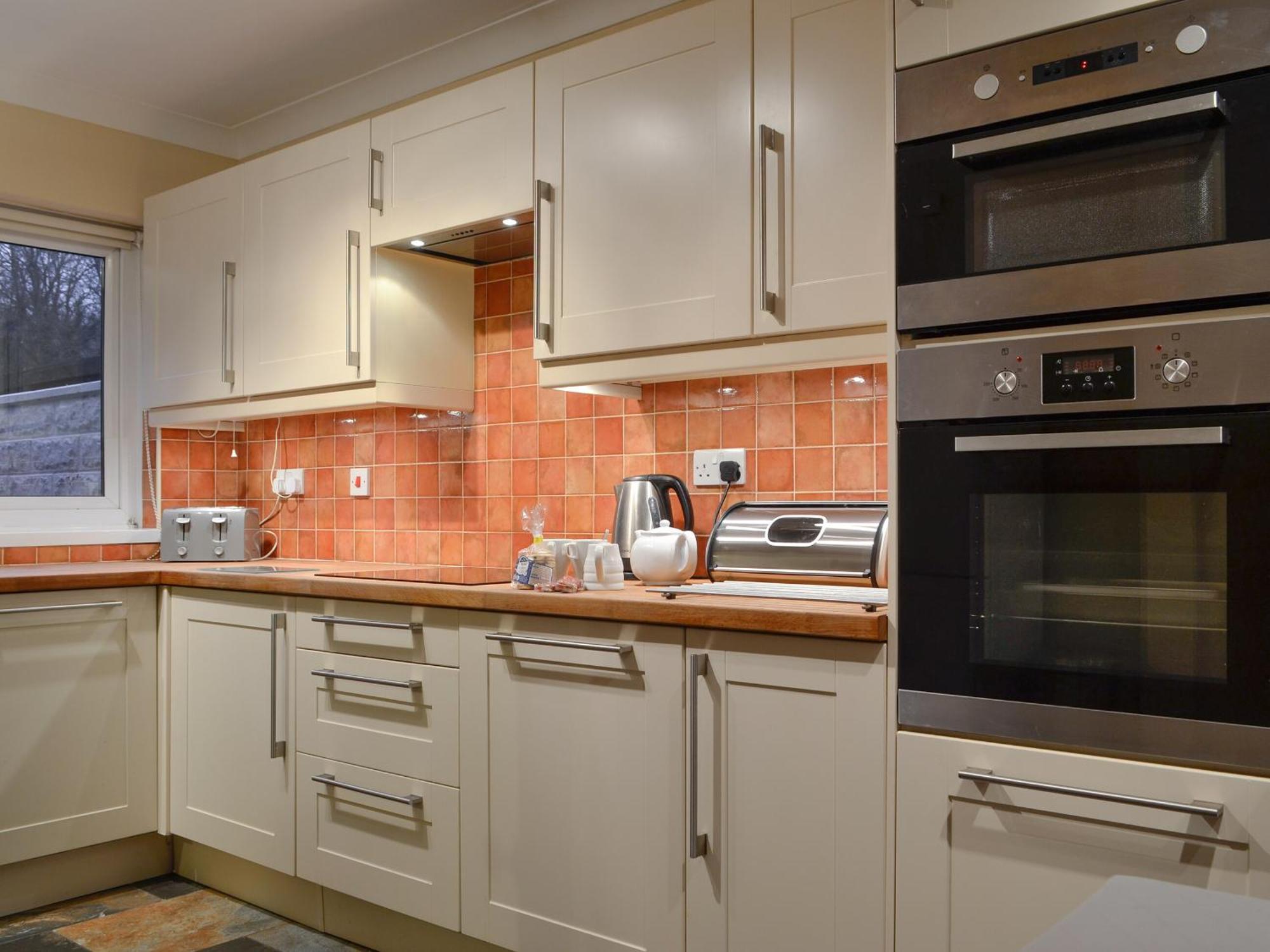 Three Rivers Cottage Pontneddfechan Екстериор снимка