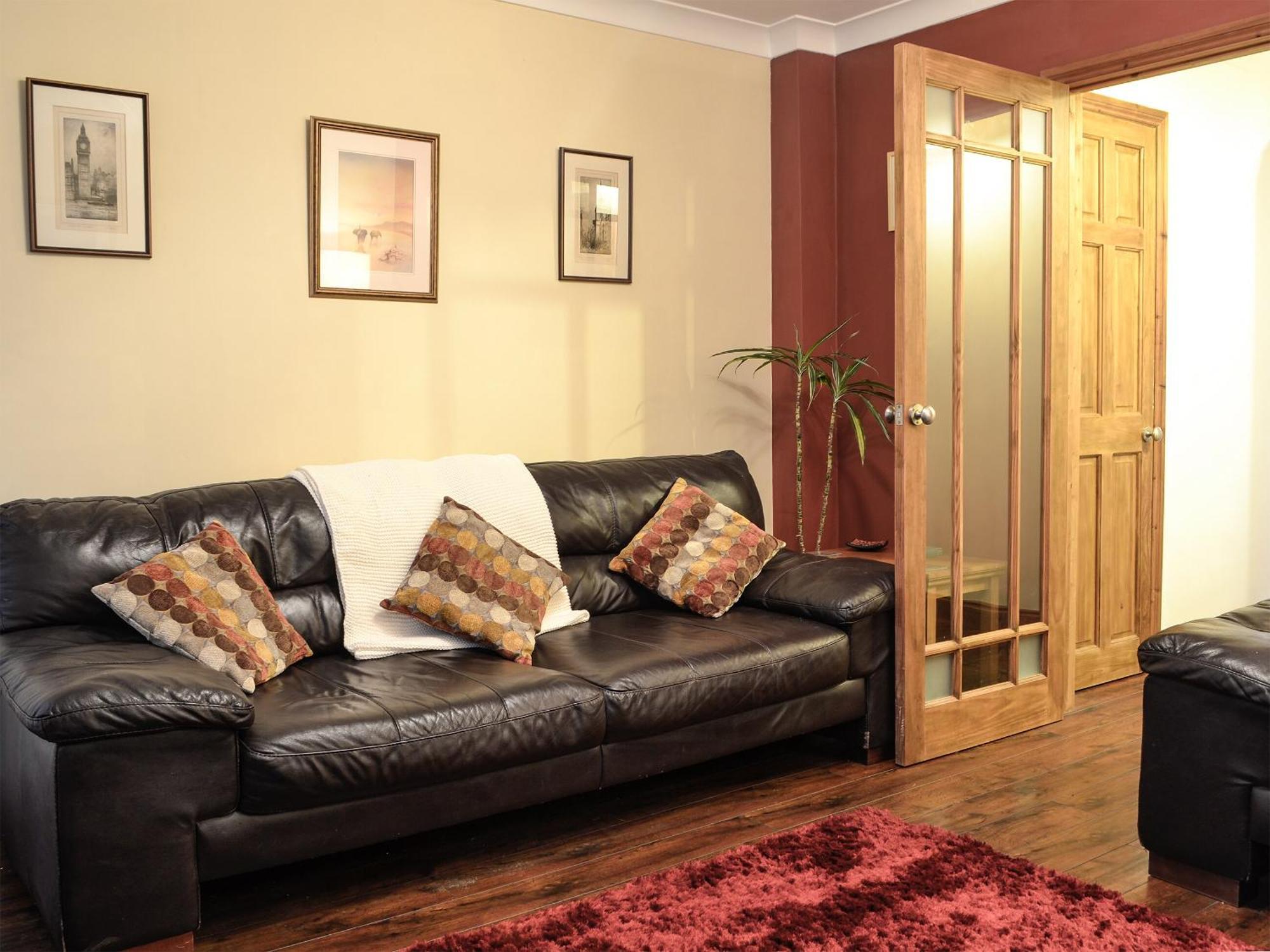 Three Rivers Cottage Pontneddfechan Екстериор снимка